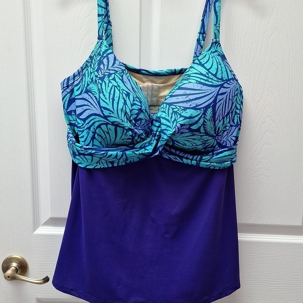 Q women's Swimsuits For All built in bra swimsuit top 42DD